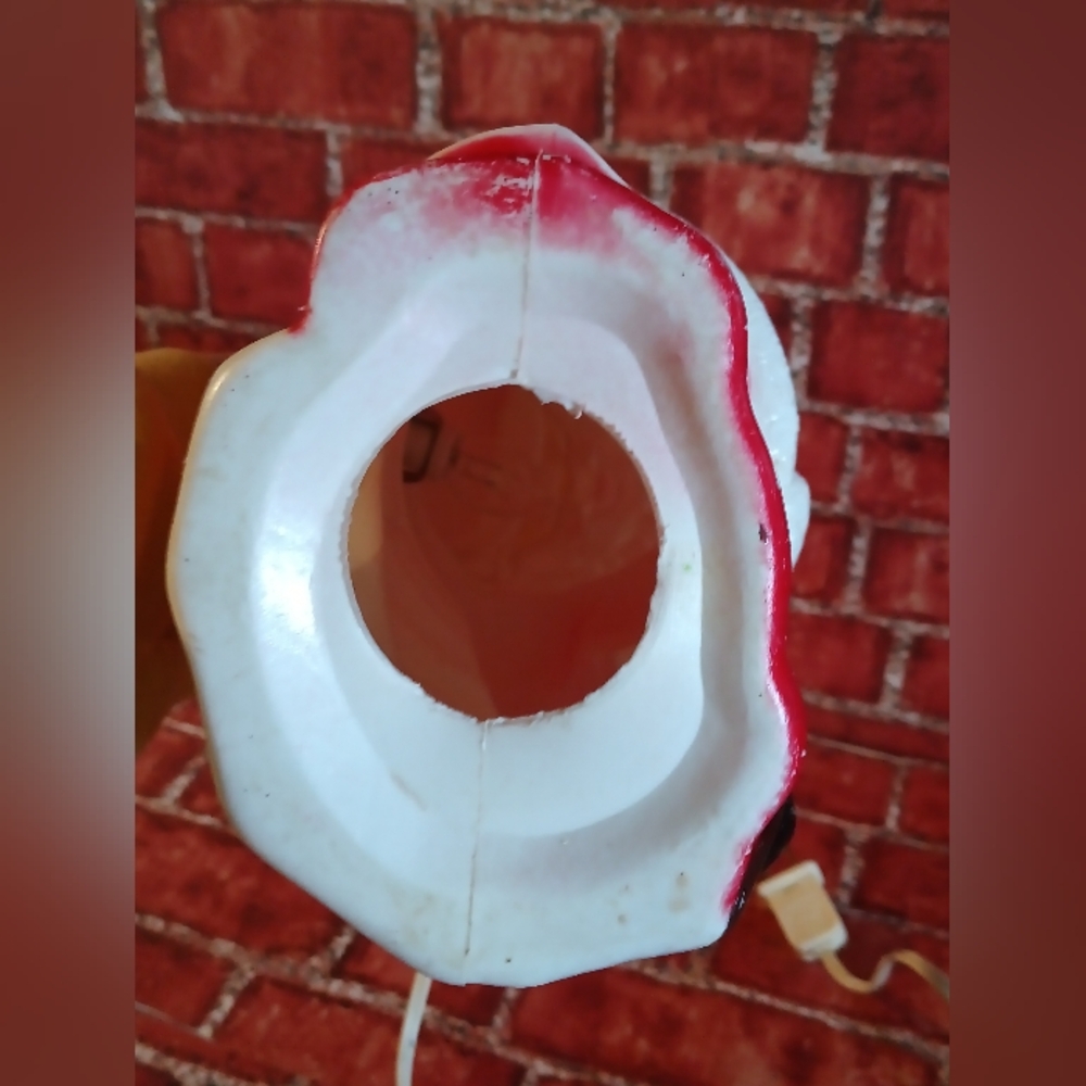 𝐒𝐀𝐍𝐓𝐀 (𝟏𝟖")𝟏𝟗𝟔𝟖 𝐓𝐚𝐛𝐥𝐞 𝐓𝐨𝐩 𝐁𝐥𝐨𝐰 𝐌𝐨𝐥𝐝 - Picture 10 of 12